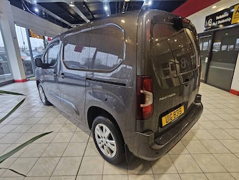 Used Peugeot Partner 2020 for sale - 77289179: Photo