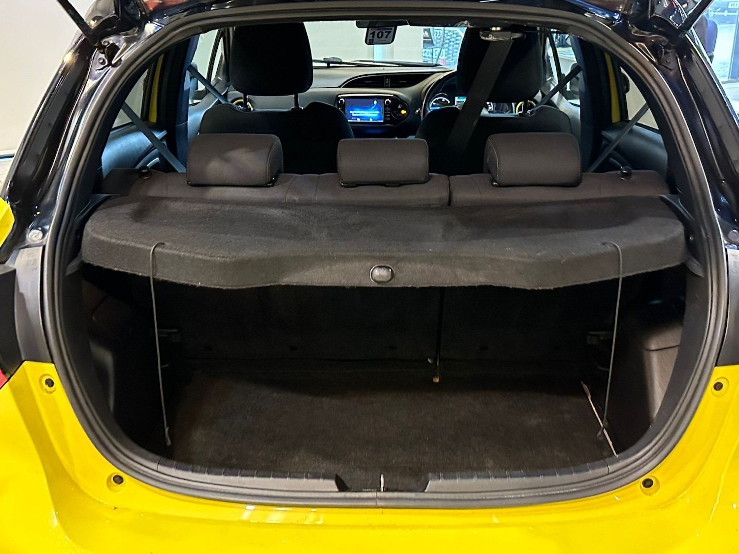 Used Toyota Yaris 2017 for sale - 77395271: Photo 12