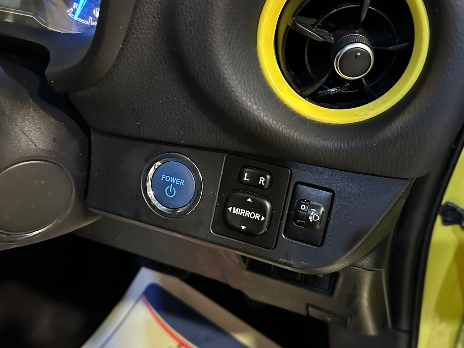 Used Toyota Yaris 2017 for sale - 77395271: Photo 18