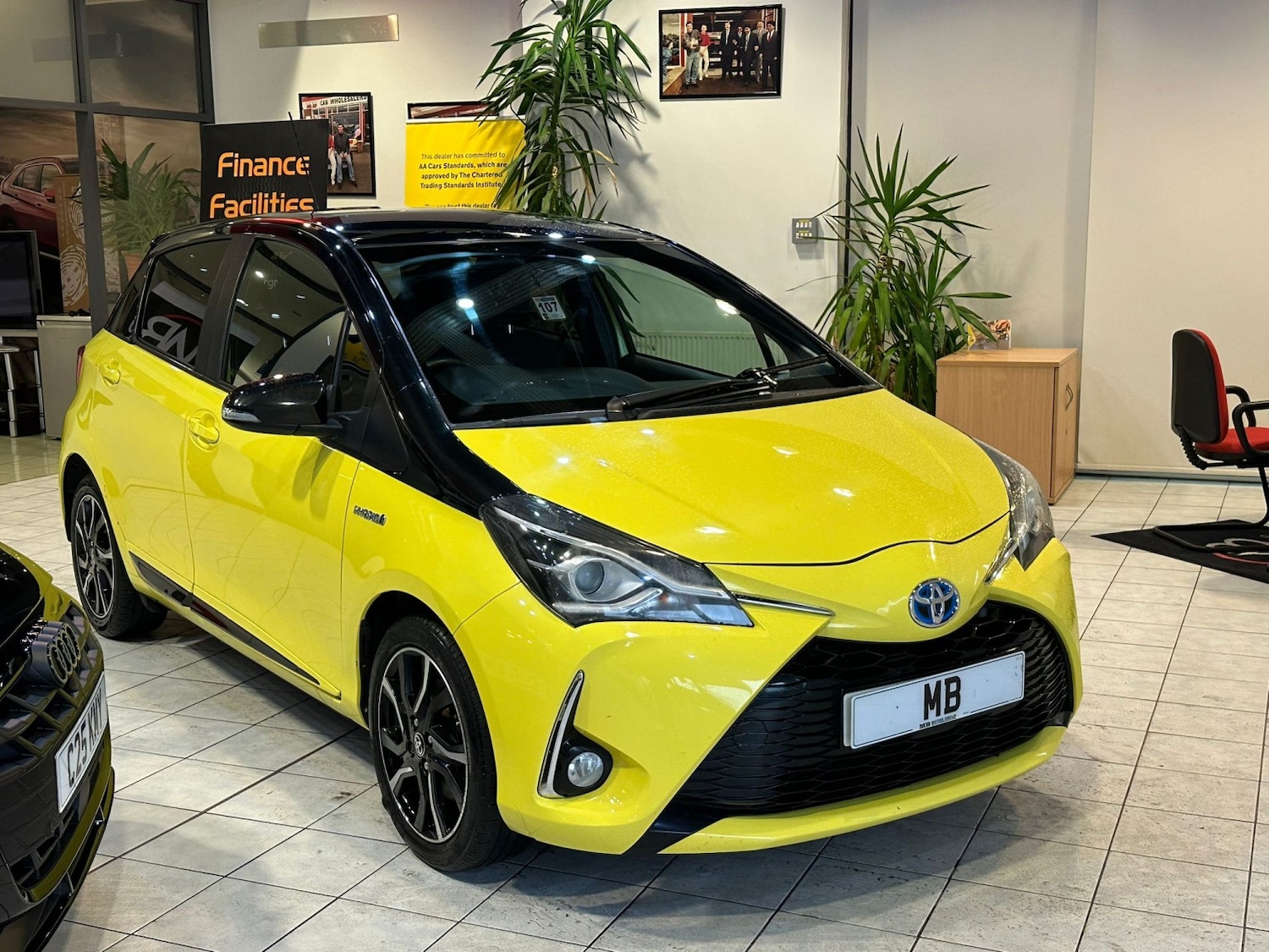 Used Toyota Yaris 2017 for sale - 77395271: Photo 2