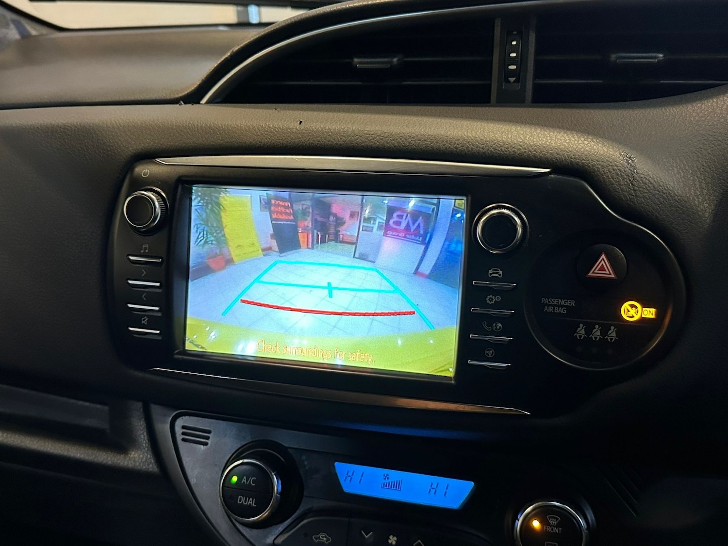 Used Toyota Yaris 2017 for sale - 77395271: Photo 25