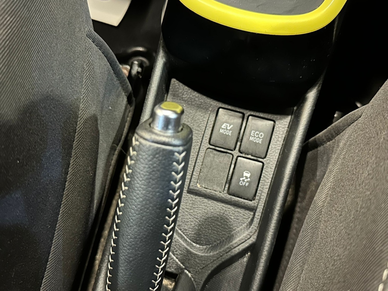 Used Toyota Yaris 2017 for sale - 77395271: Photo 27