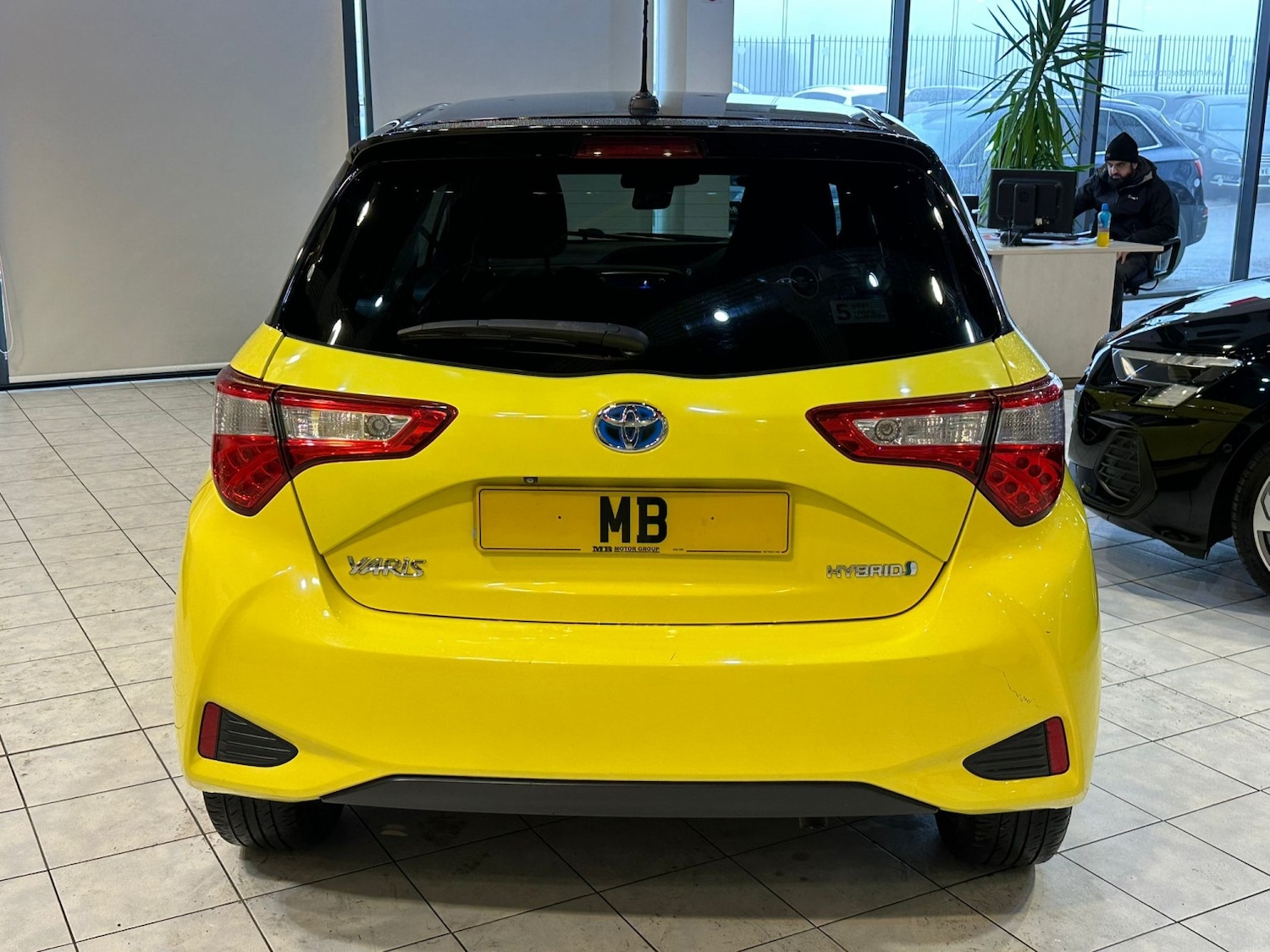 Used Toyota Yaris 2017 for sale - 77395271: Photo 6