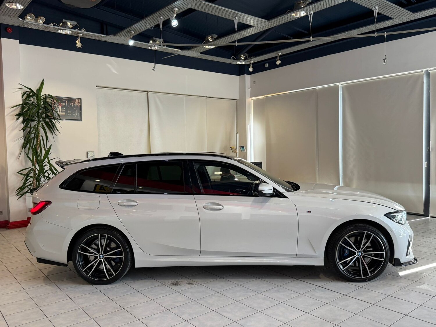 Used BMW 3 Series 2021 for sale - 78176122: Photo 10