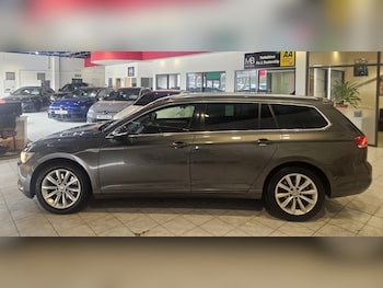 Used Volkswagen Passat 2015 for sale - 78317044: Photo