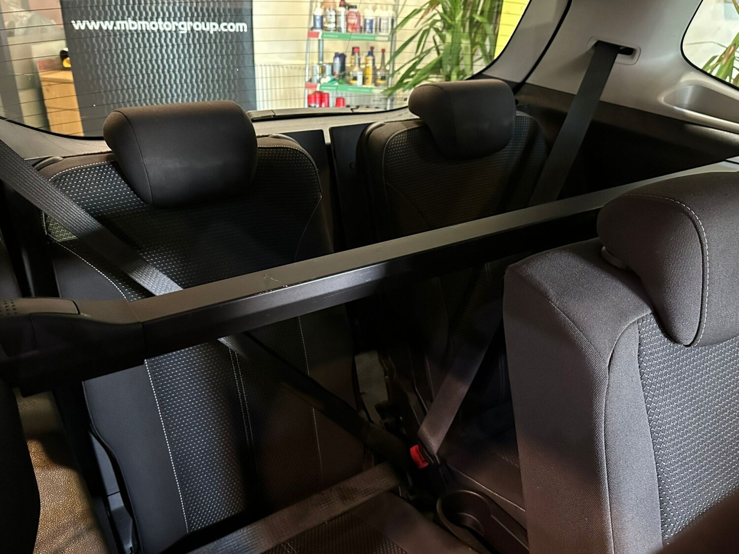 Used Vauxhall Zafira Tourer 2015 for sale - 76769691: Photo 12