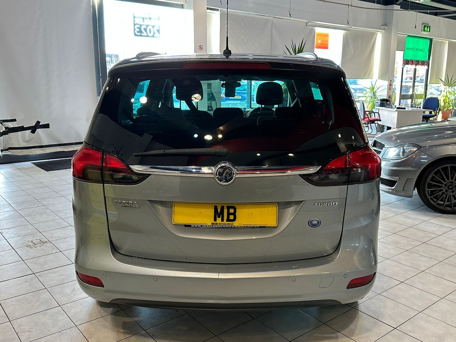 Used Vauxhall Zafira Tourer 2015 for sale - 76769691: Photo 6