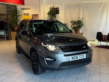 Used Land Rover Discovery Sport 2016 for sale - 79483288: Photo