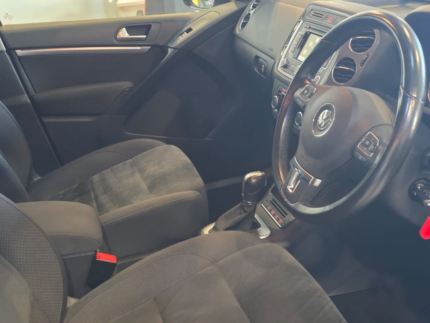 Used Volkswagen Tiguan 2014 for sale - 76712512: Photo 15