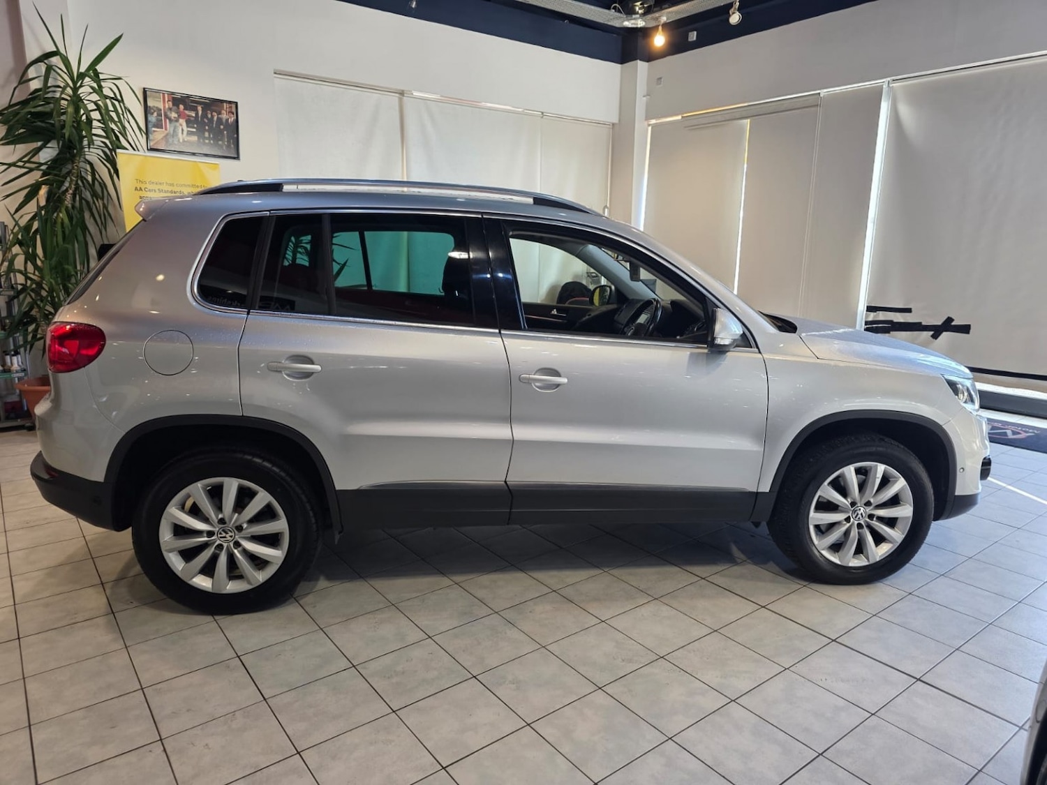 Used Volkswagen Tiguan 2014 for sale - 76712512: Photo 5