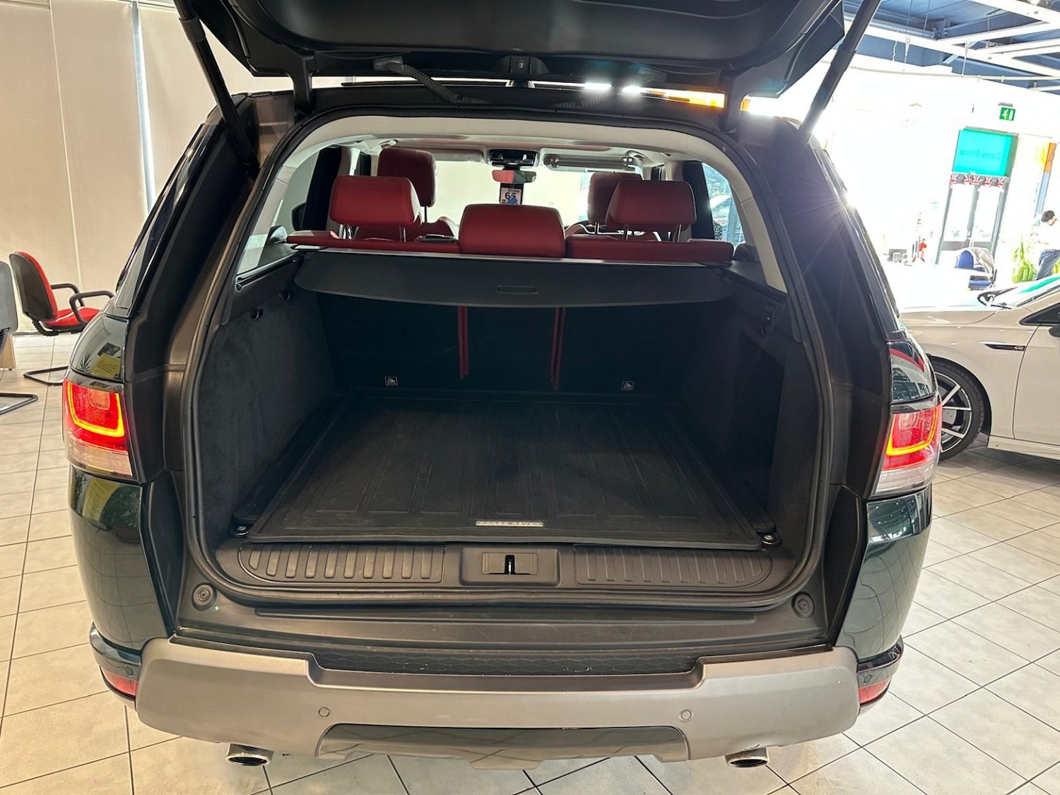 Used Land Rover Range Rover Sport 2017 for sale - 77103512: Photo 10