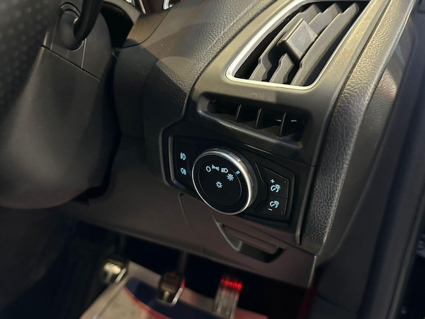 Used Ford Focus 2016 for sale - 76252358: Photo 18