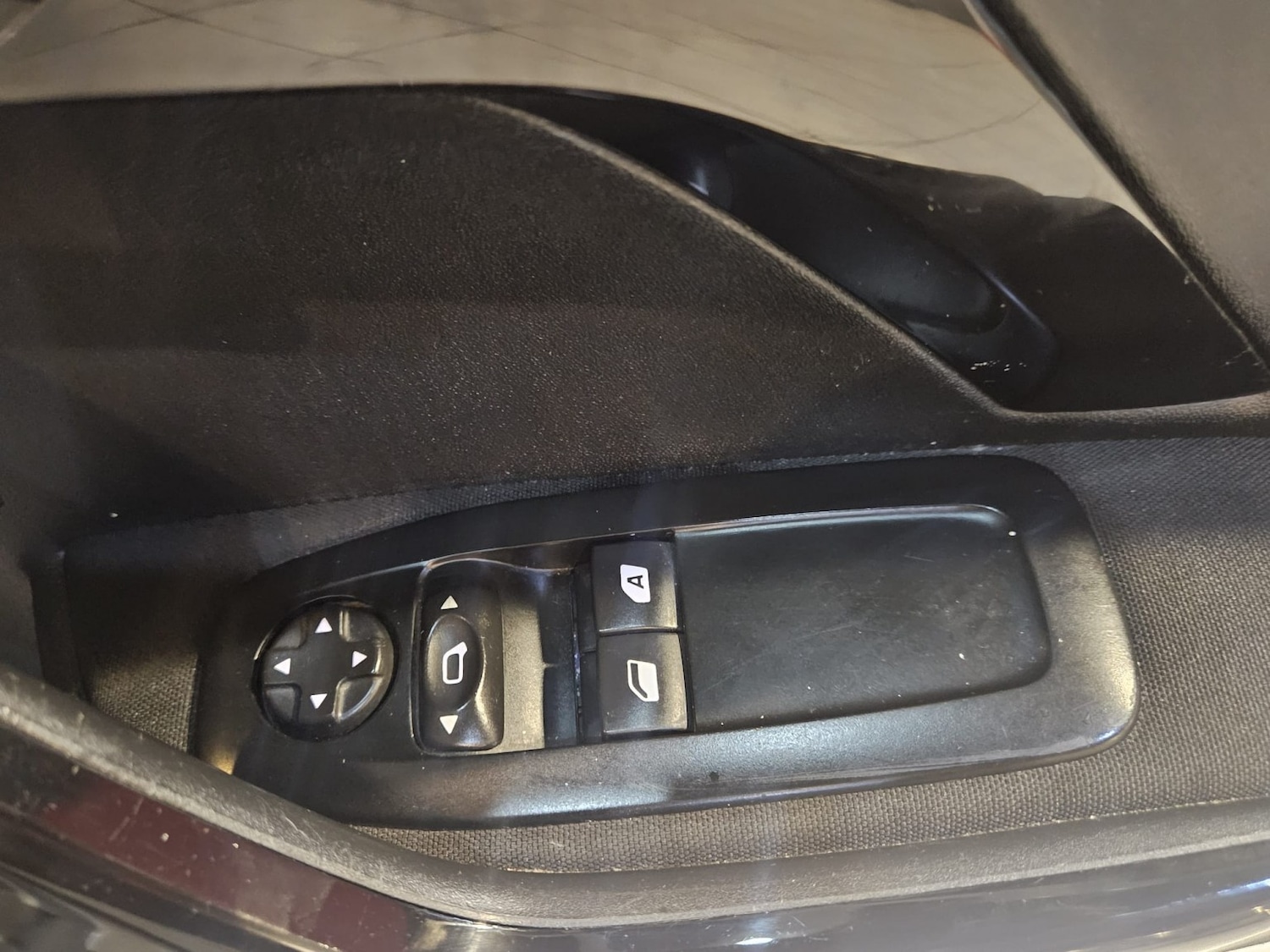 Used Peugeot 208 2014 for sale - 76541577: Photo 16