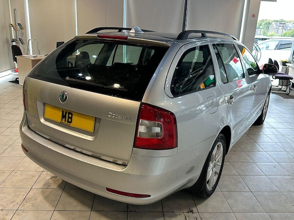 Used Skoda Octavia 2012 for sale - 76093697: Photo 8
