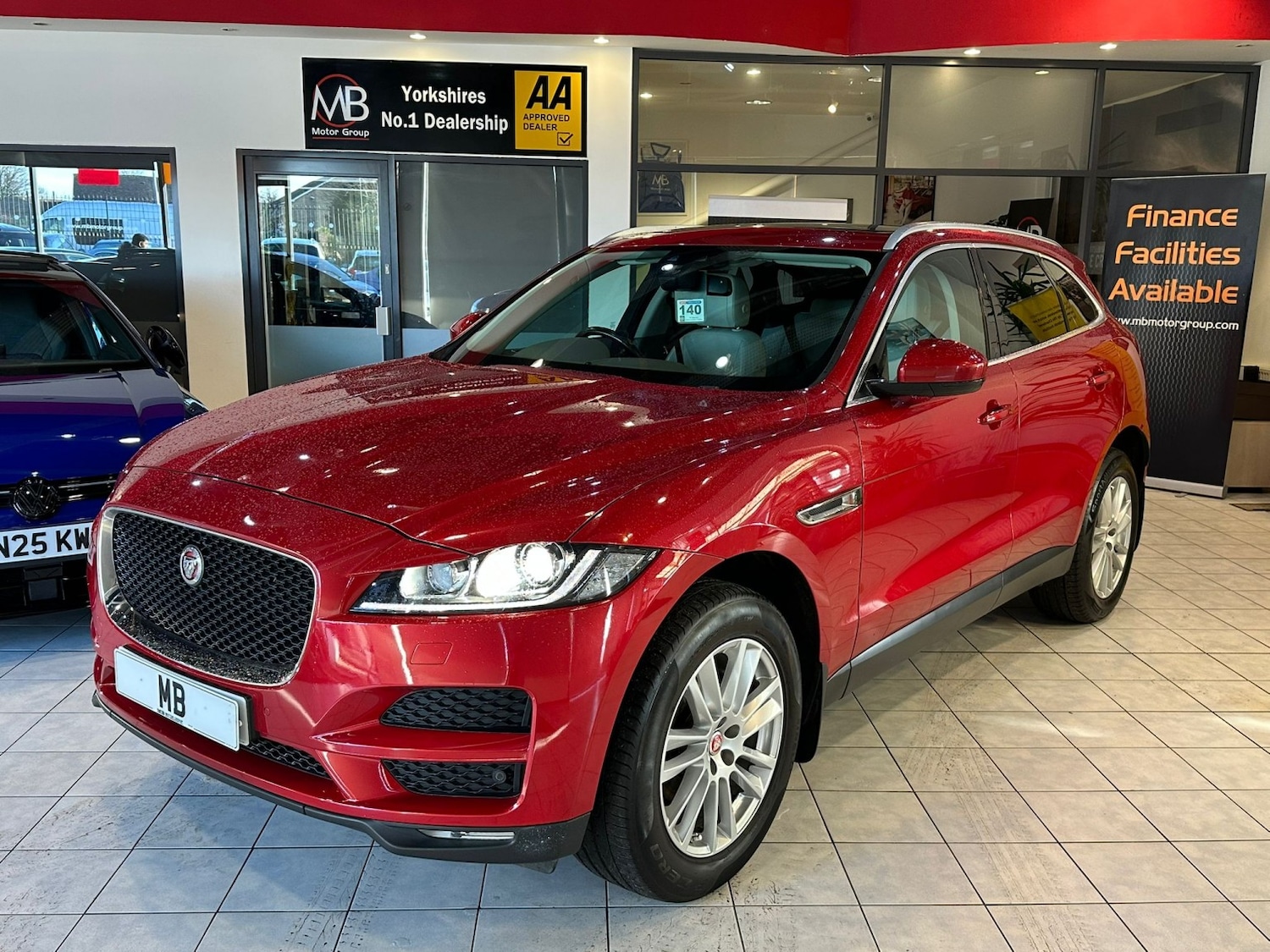 Used Jaguar F-Pace 2017 for sale - 77233783: Photo 2