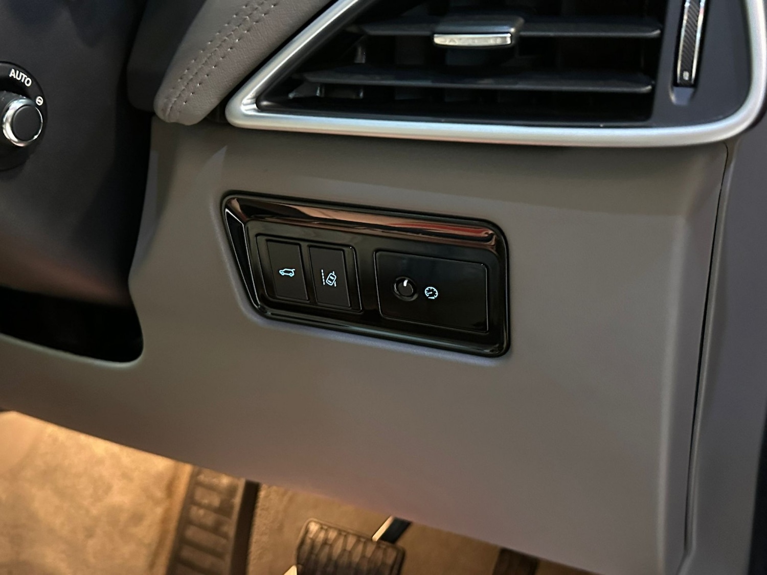 Used Jaguar F-Pace 2017 for sale - 77233783: Photo 20