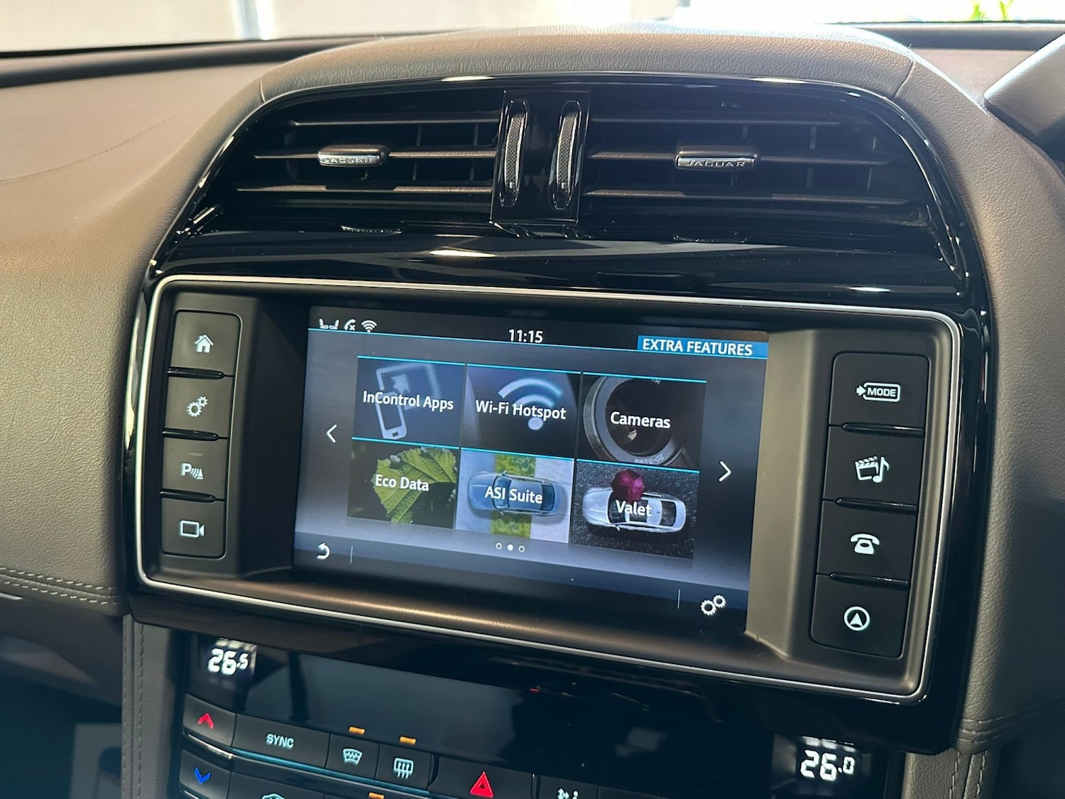 Used Jaguar F-Pace 2017 for sale - 77233783: Photo 30