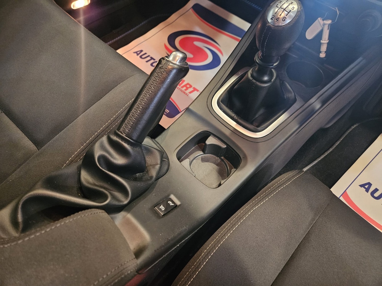 Used Renault Megane 2010 for sale - 76482887: Photo 12