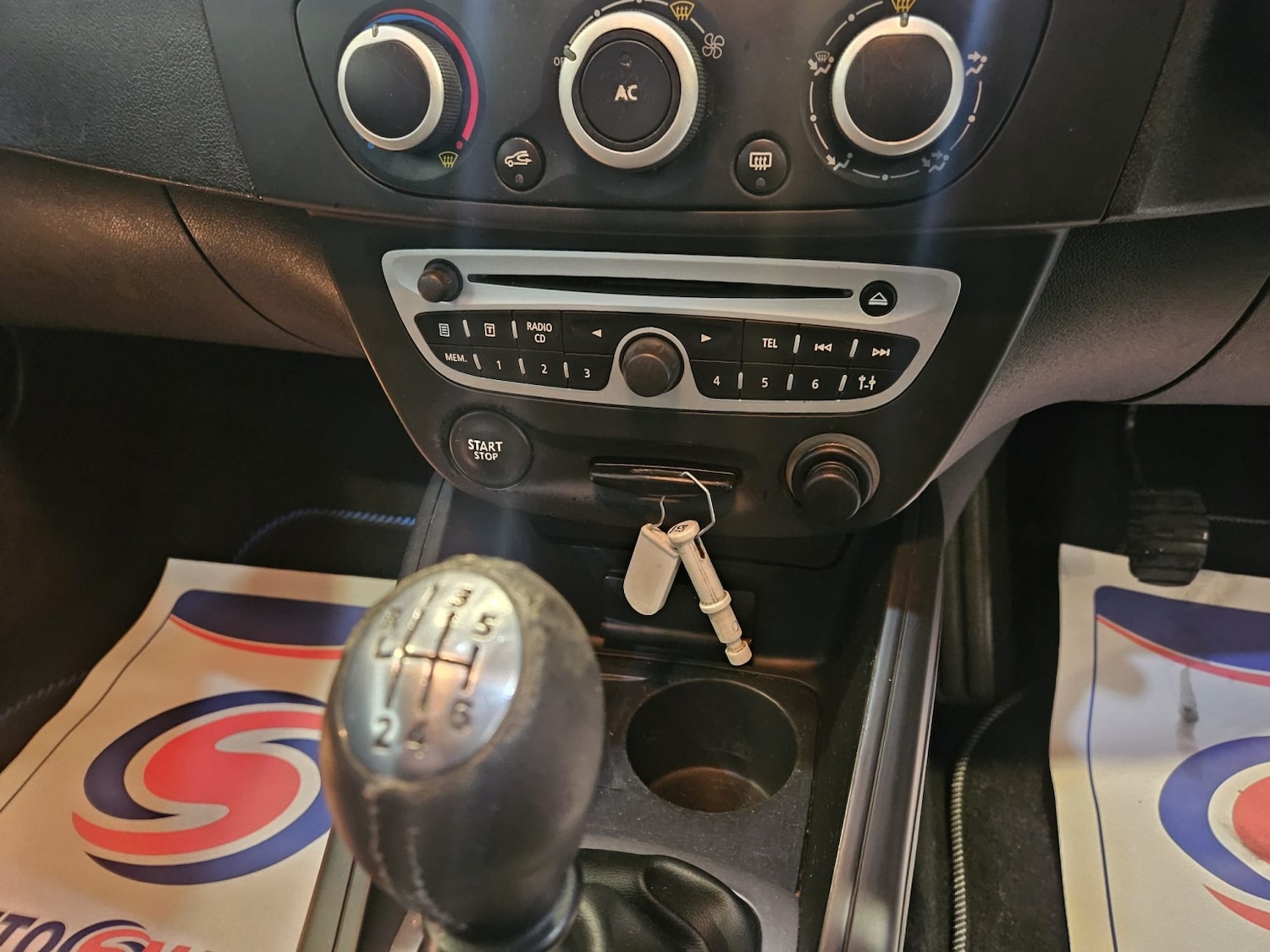 Used Renault Megane 2010 for sale - 76482887: Photo 13