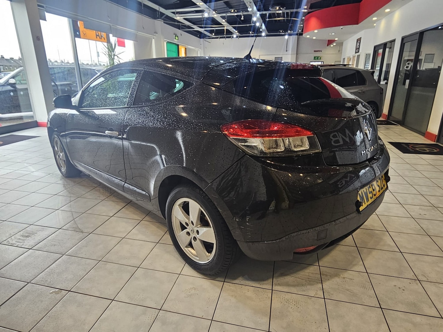 Used Renault Megane 2010 for sale - 76482887: Photo 4