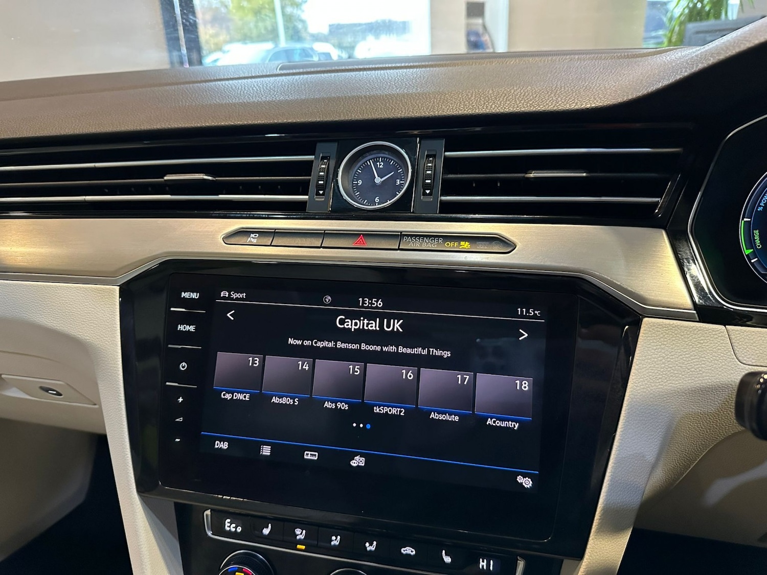 Used Volkswagen Passat 2017 for sale - 76982740: Photo 31