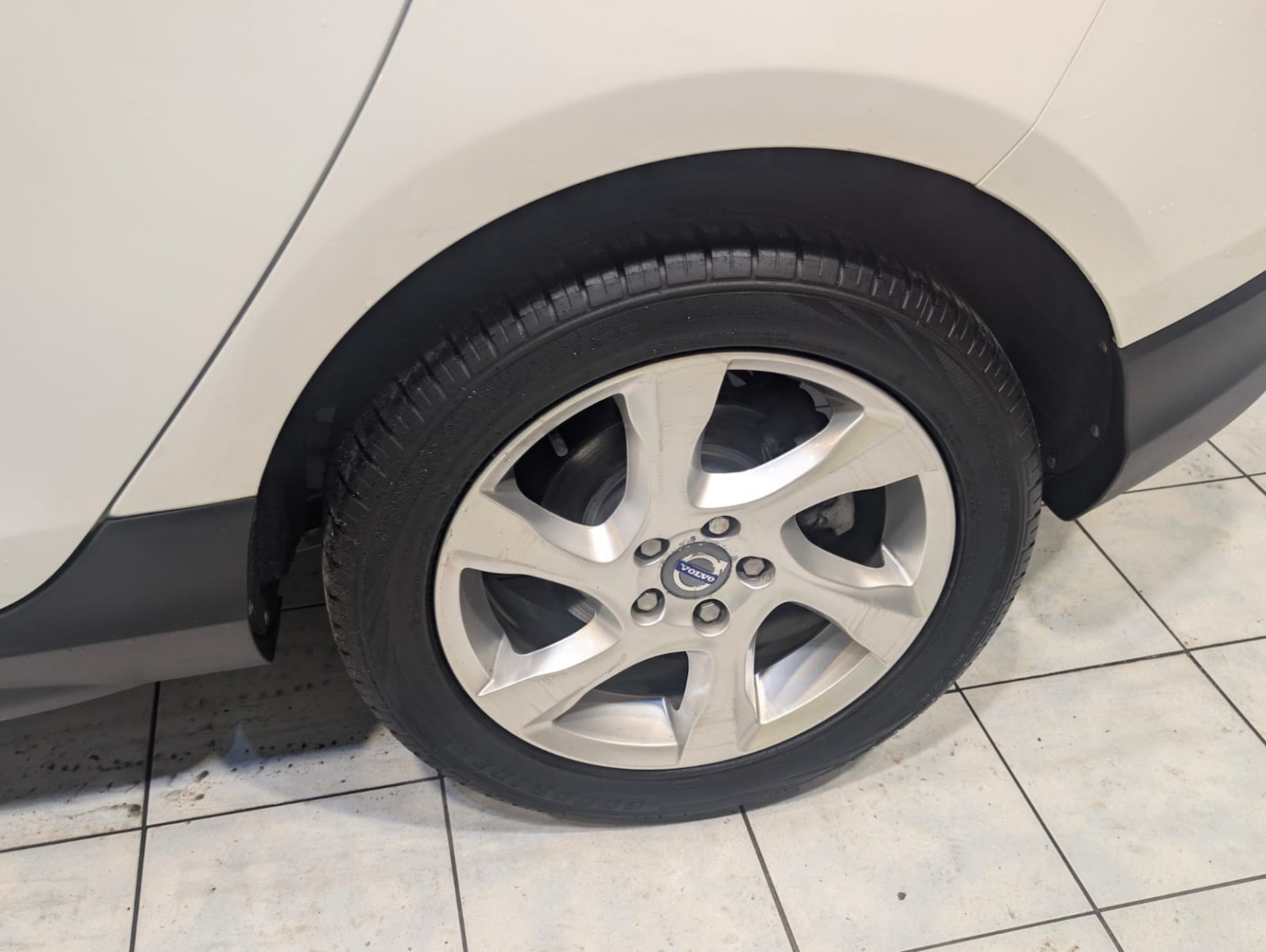 Used Volvo V40 Cross Country 2013 for sale - 77595230: Photo 15