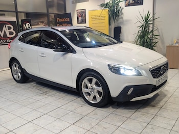 Used Volvo V40 Cross Country 2013 for sale - 77595230: Photo