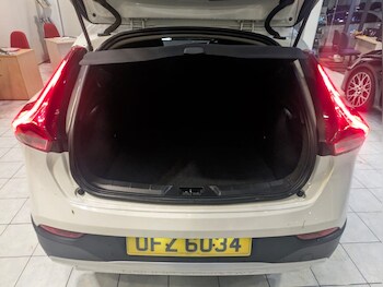 Used Volvo V40 Cross Country 2013 for sale - 77595230: Photo