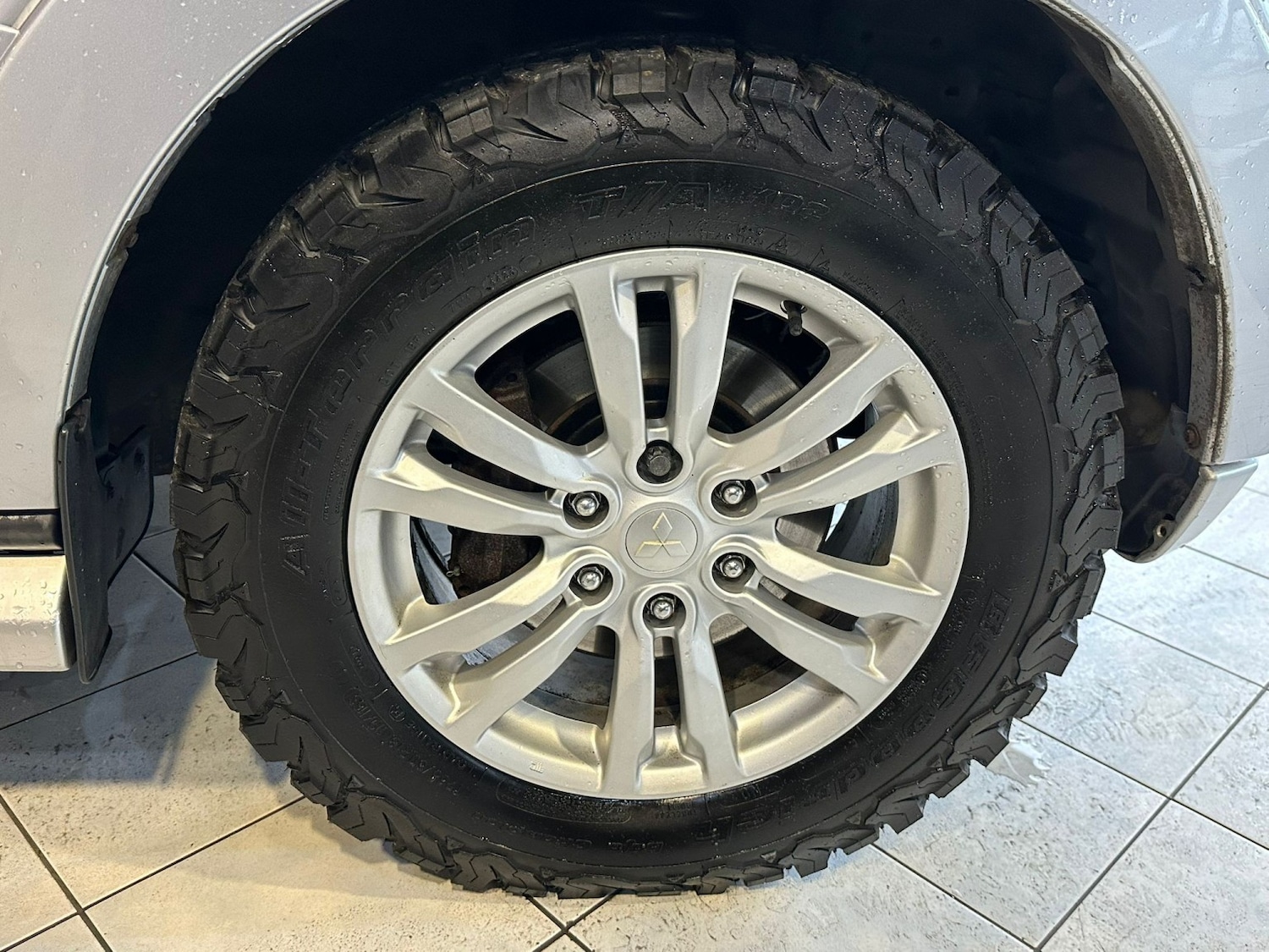 Used Mitsubishi Shogun 2012 for sale - 77303744: Photo 10