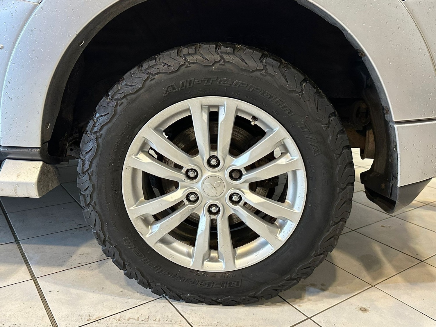 Used Mitsubishi Shogun 2012 for sale - 77303744: Photo 21