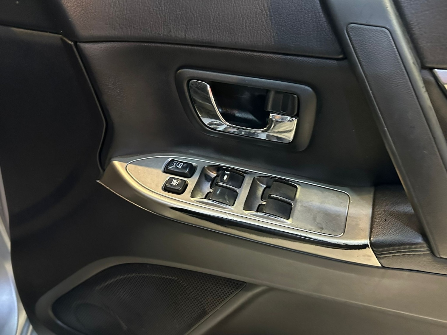 Used Mitsubishi Shogun 2012 for sale - 77303744: Photo 22