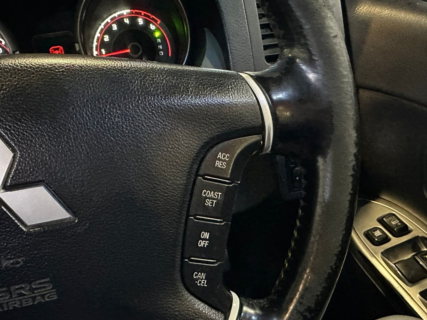 Used Mitsubishi Shogun 2012 for sale - 77303744: Photo 27