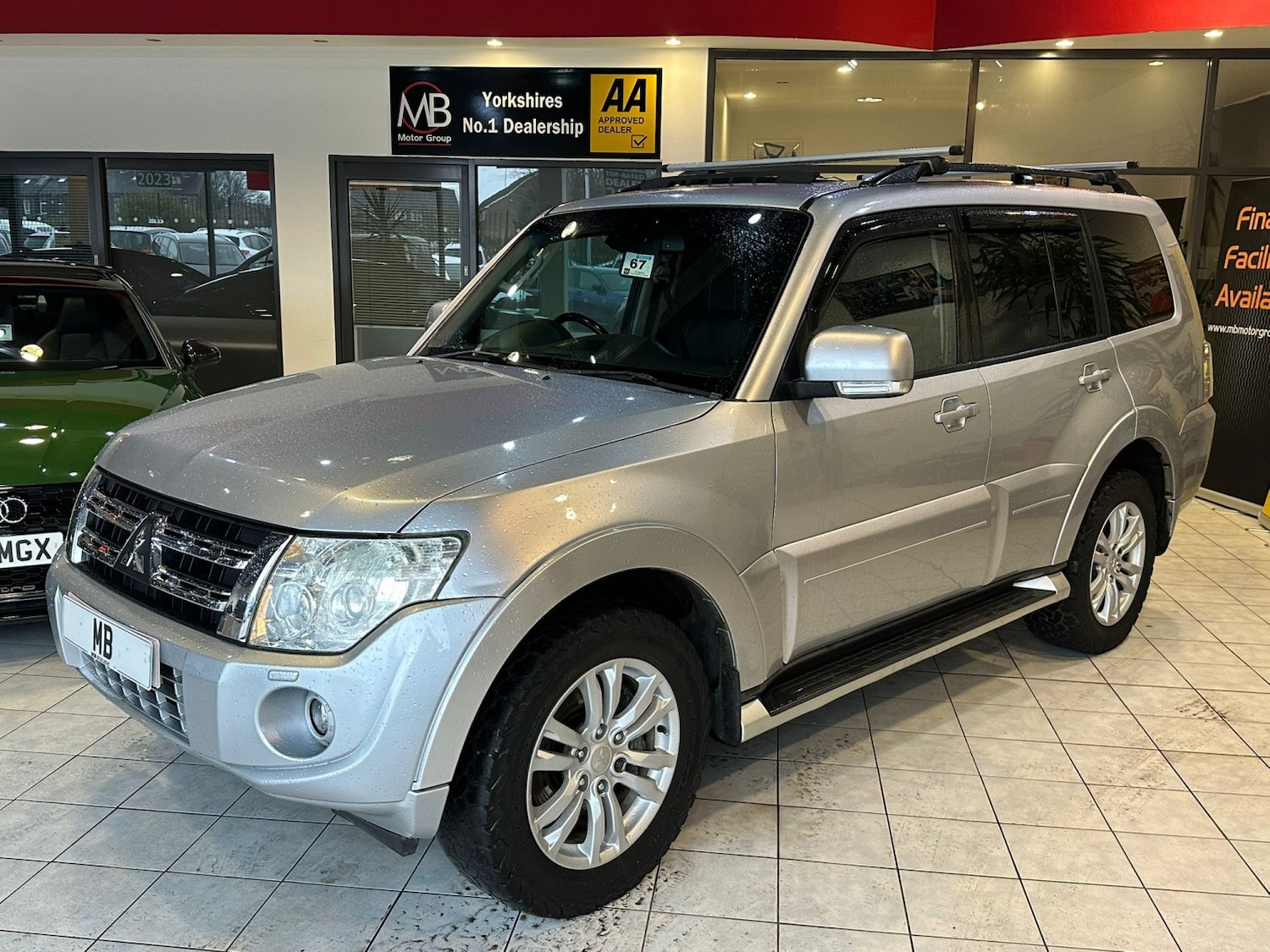 Used Mitsubishi Shogun 2012 for sale - 77303744: Photo 3