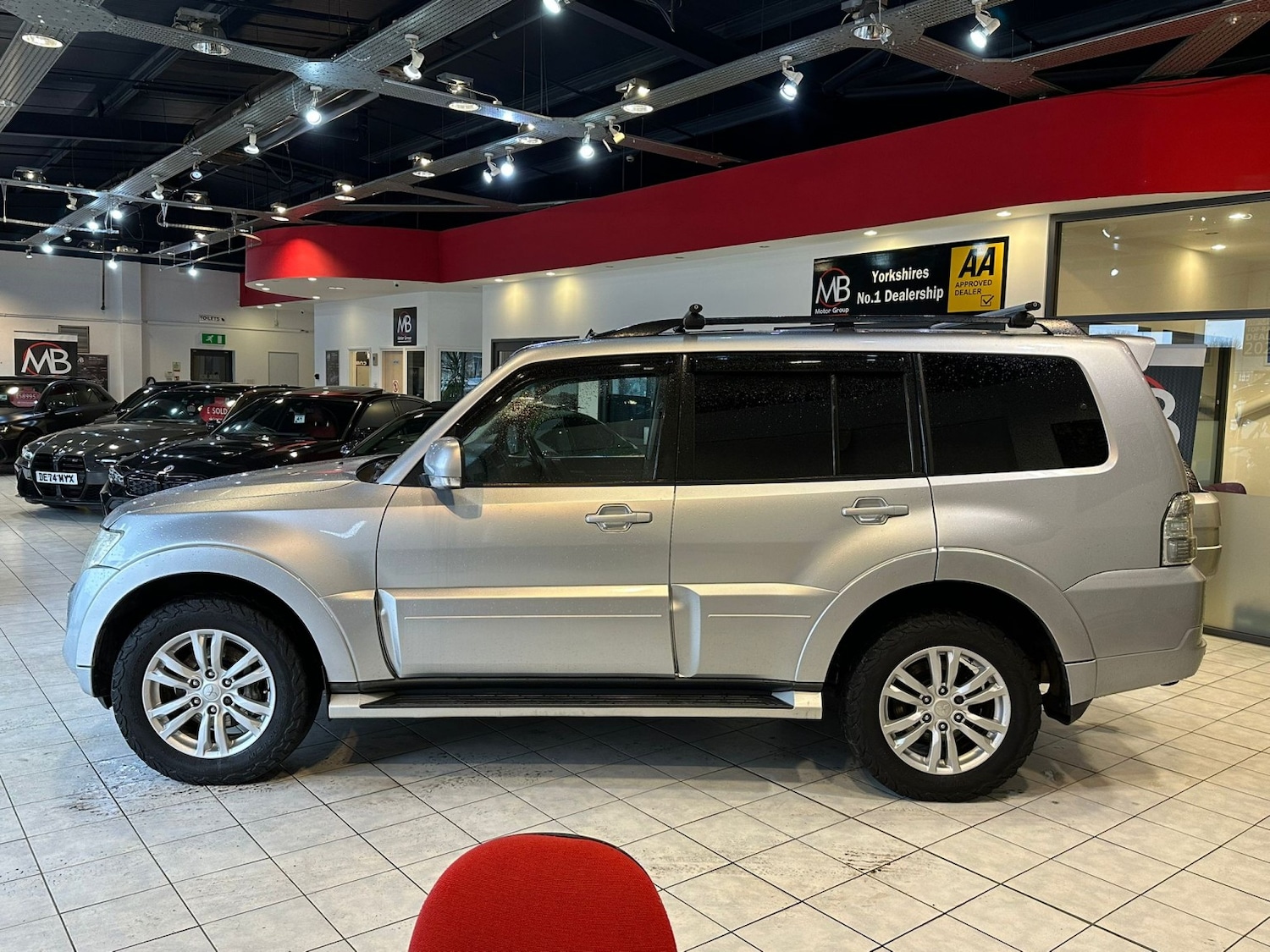 Used Mitsubishi Shogun 2012 for sale - 77303744: Photo 4