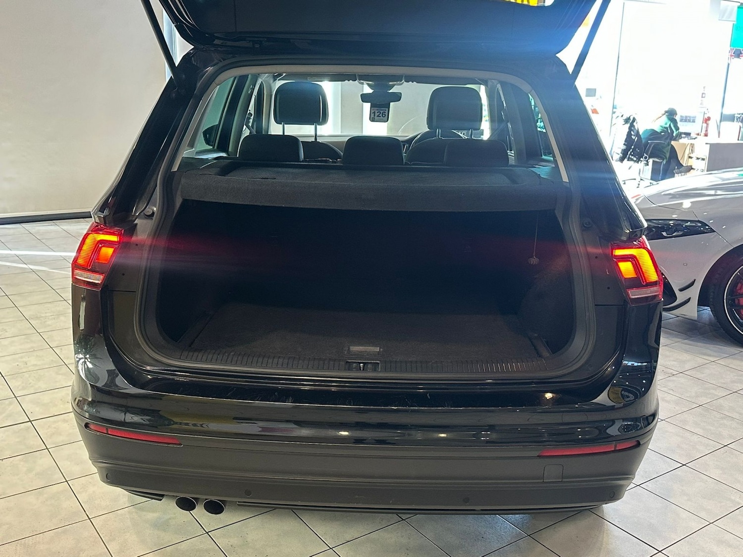 Used Volkswagen Tiguan 2016 for sale - 77766524: Photo 10