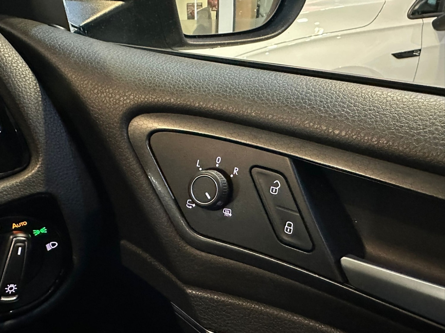 Used Volkswagen Golf 2018 for sale - 77609976: Photo 25