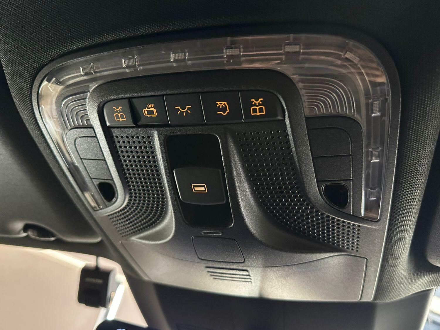 Used Mercedes-Benz V-Class for sale - 75948194: Photo 26