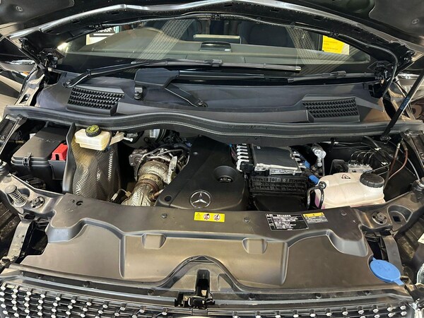 Used Mercedes-Benz V-Class for sale - 75948194: Photo 38