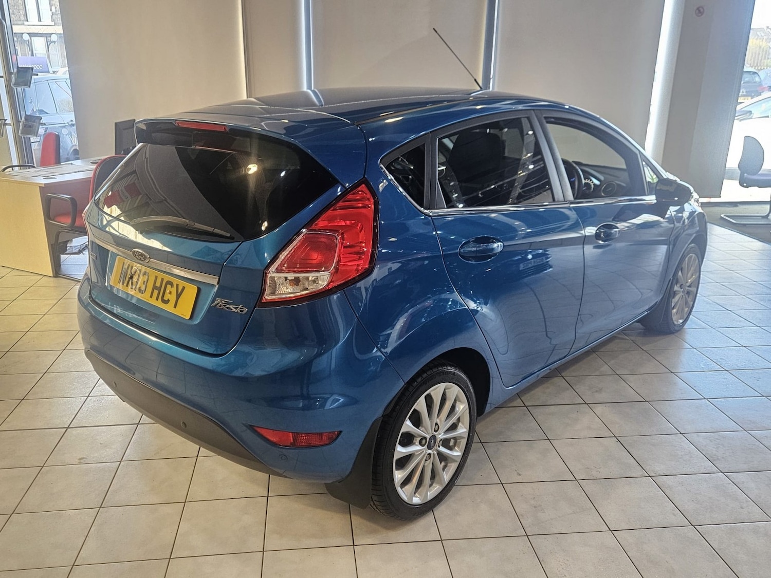 Used Ford Fiesta 2013 for sale - 77953888: Photo 8