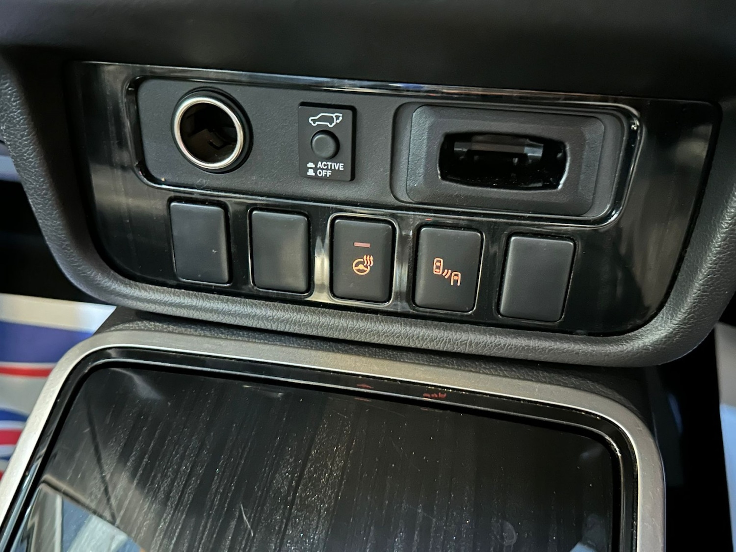 Used Mitsubishi Outlander 2017 for sale - 76662698: Photo 28