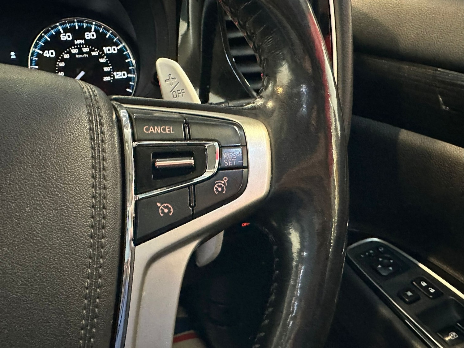 Used Mitsubishi Outlander 2017 for sale - 76662698: Photo 30