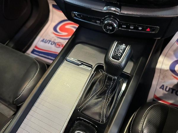 Used Volvo XC60 2018 for sale - 75575373: Photo 15