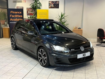 Volkswagen - Golf