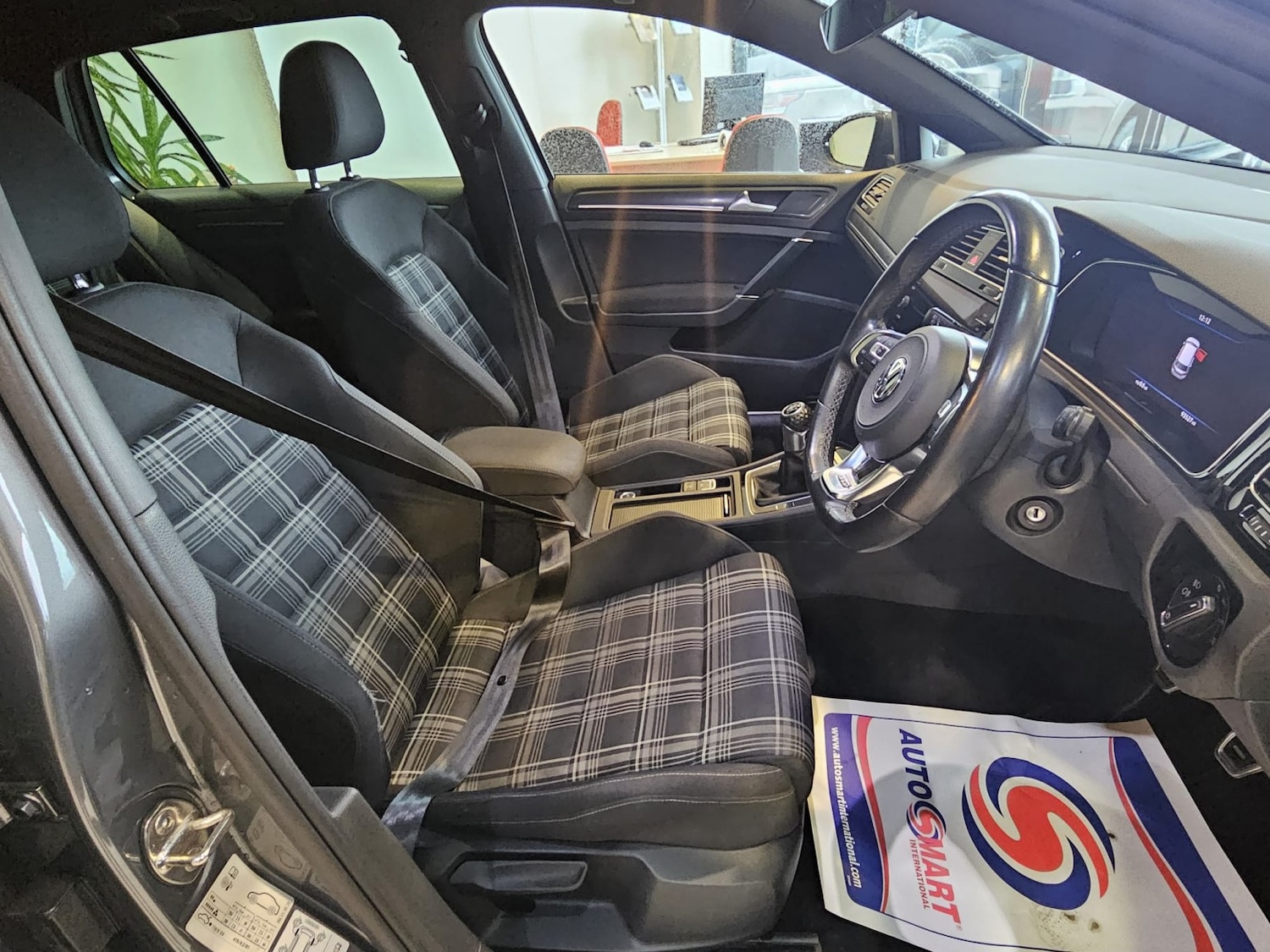 Used Volkswagen Golf 2017 for sale - 77385357: Photo 13