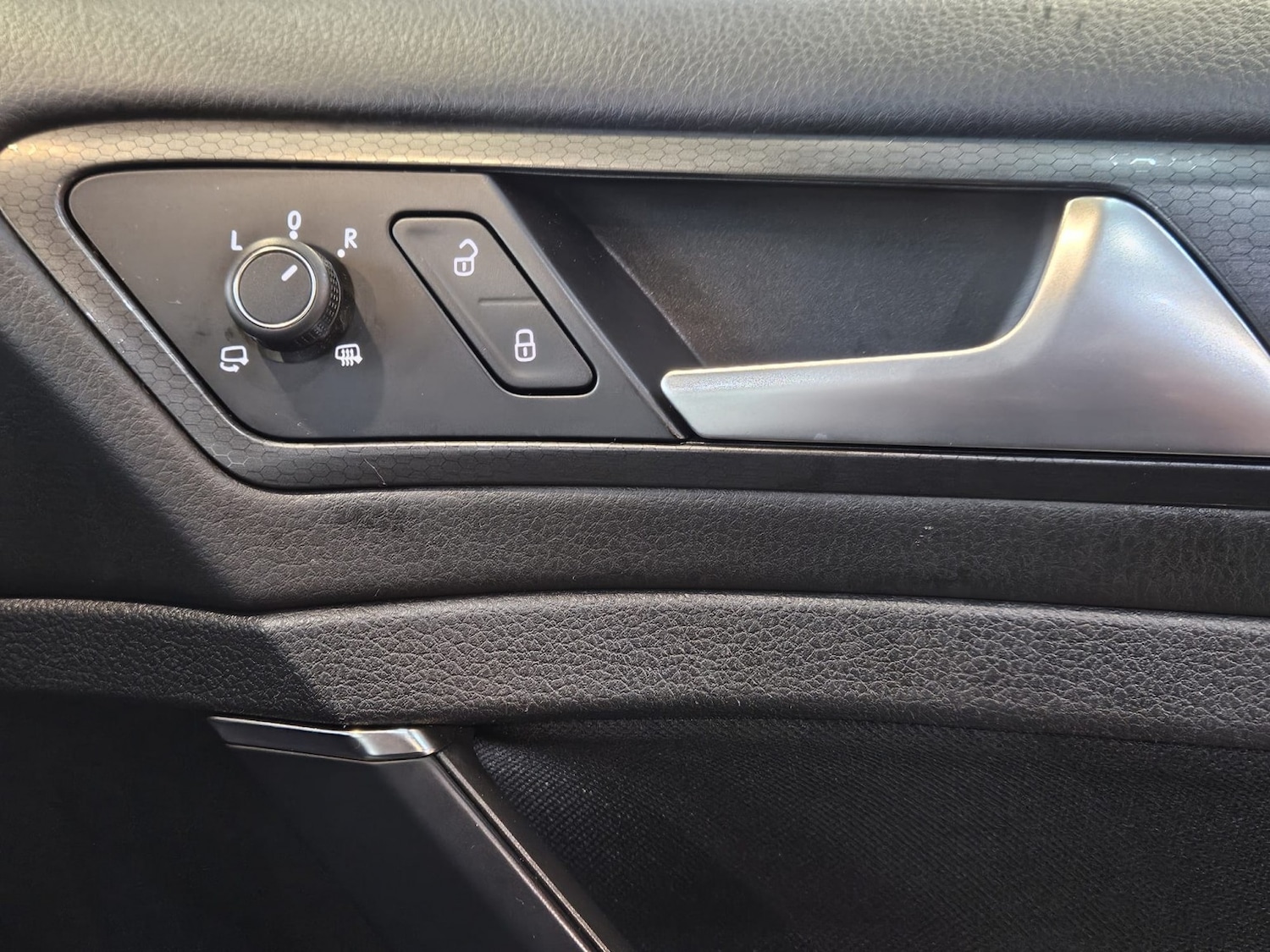 Used Volkswagen Golf 2017 for sale - 77385357: Photo 15