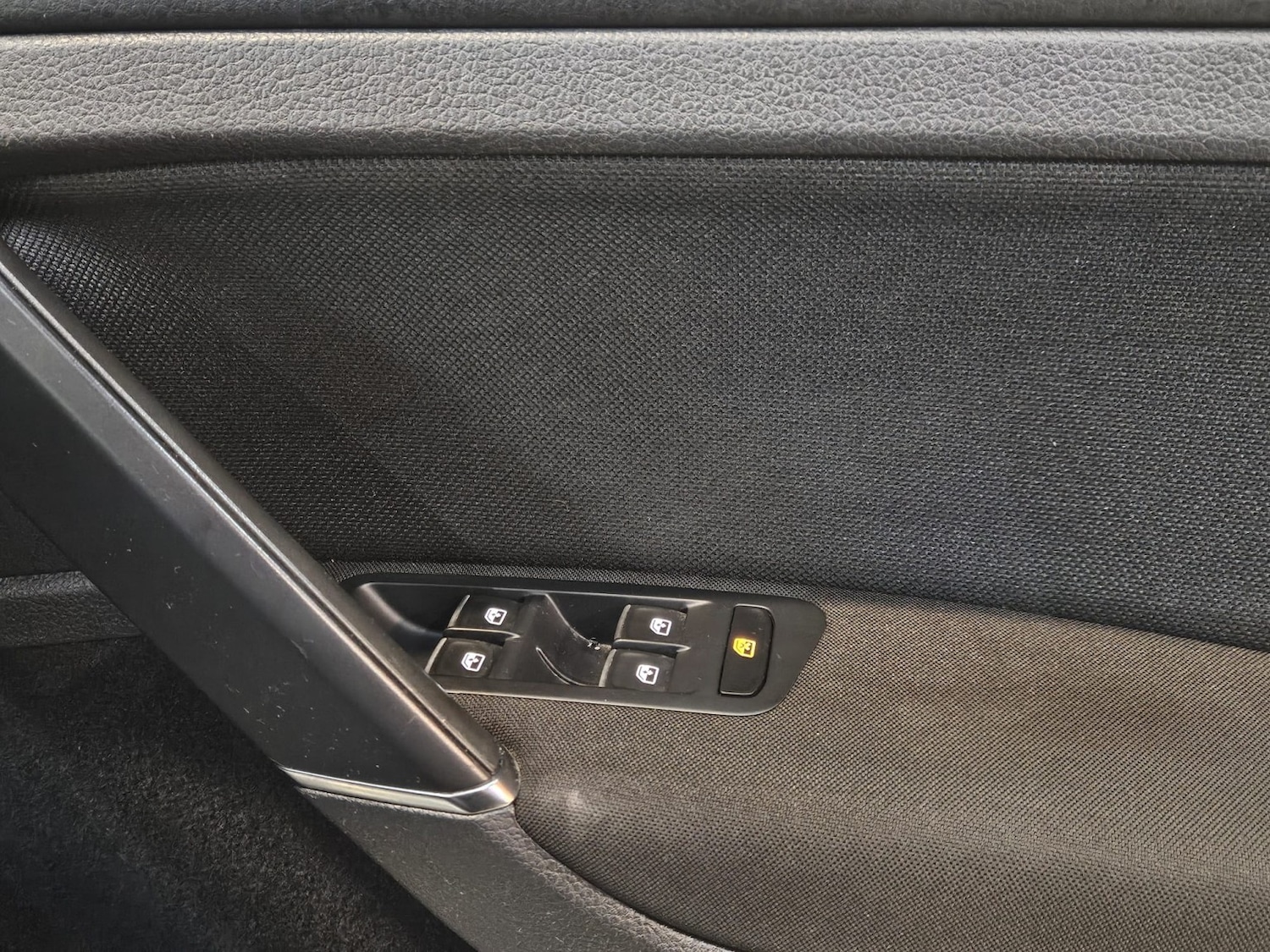 Used Volkswagen Golf 2017 for sale - 77385357: Photo 16