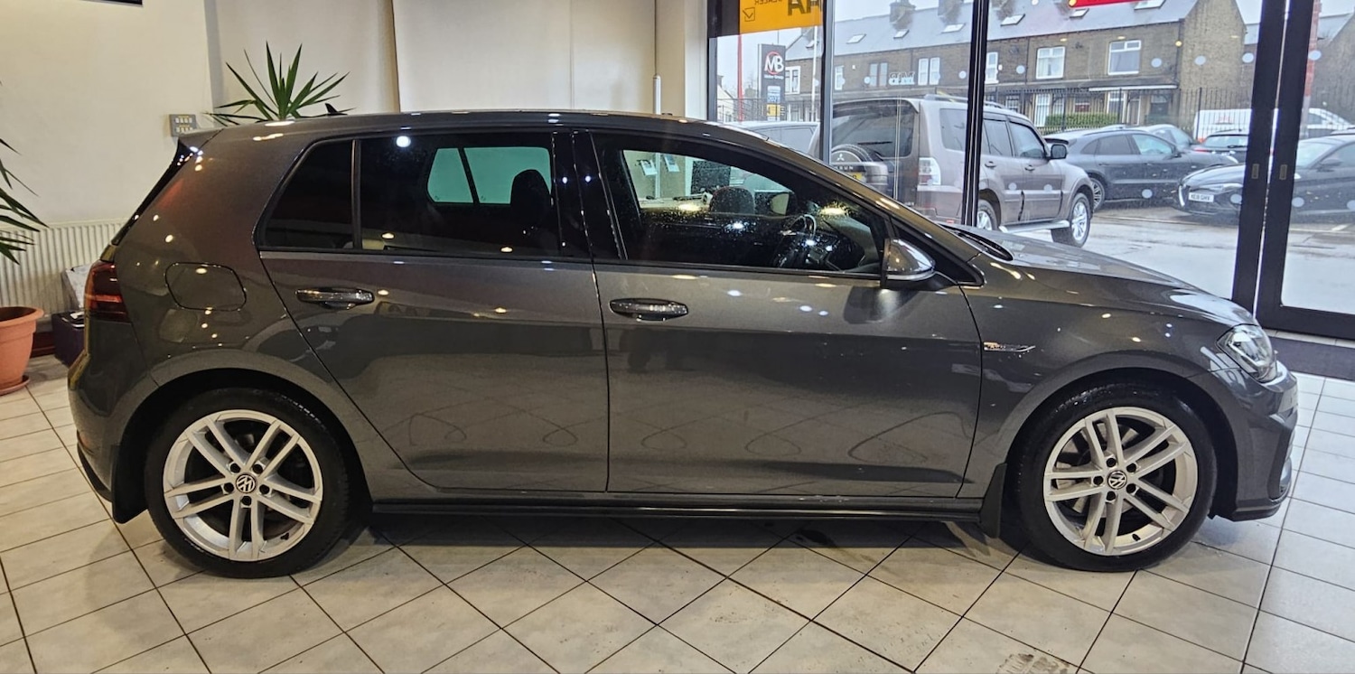 Used Volkswagen Golf 2017 for sale - 77385357: Photo 8