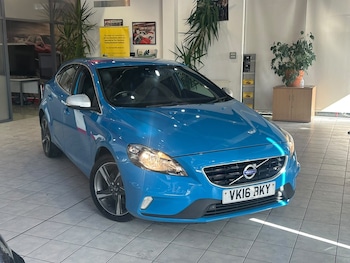 Used Volvo V40 2016 for sale - 79519559: Photo