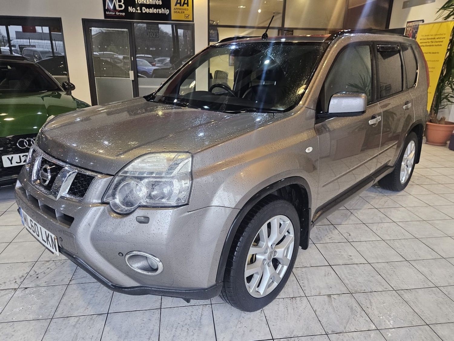 Used Nissan X-Trail 2010 for sale - 77303658: Photo 2