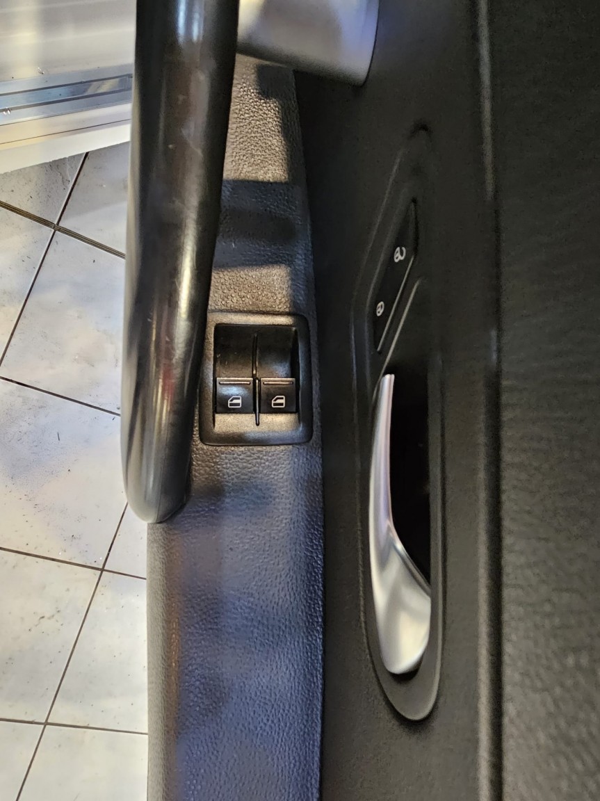 Used Volkswagen Scirocco 2014 for sale - 77065672: Photo 10